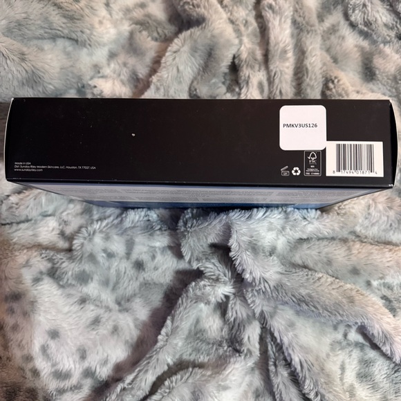 New Sunday Riley Go To Bed With Me Anti-Aging Night Routine - Picture 3 of 3